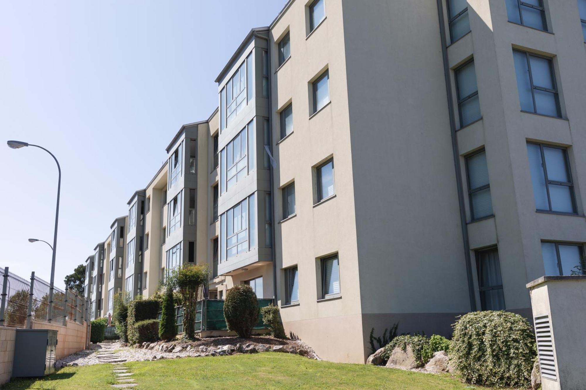 Appartamento Baruhaus Piscina Y Parking Rianxo Rianjo Esterno foto